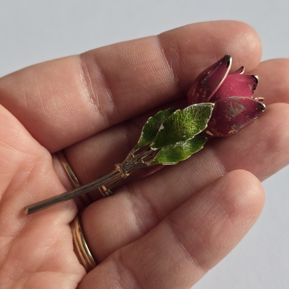 Vintage flower brooch pink green gold tone floral rose tulip pin - Picture 9 of 9